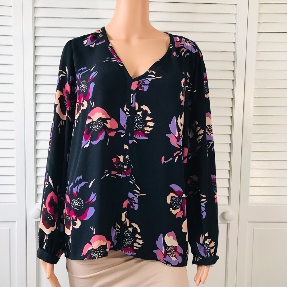 PRICE IS FIRM - J. CREW Navy Blue Floral V-Neck Blouse Size 16